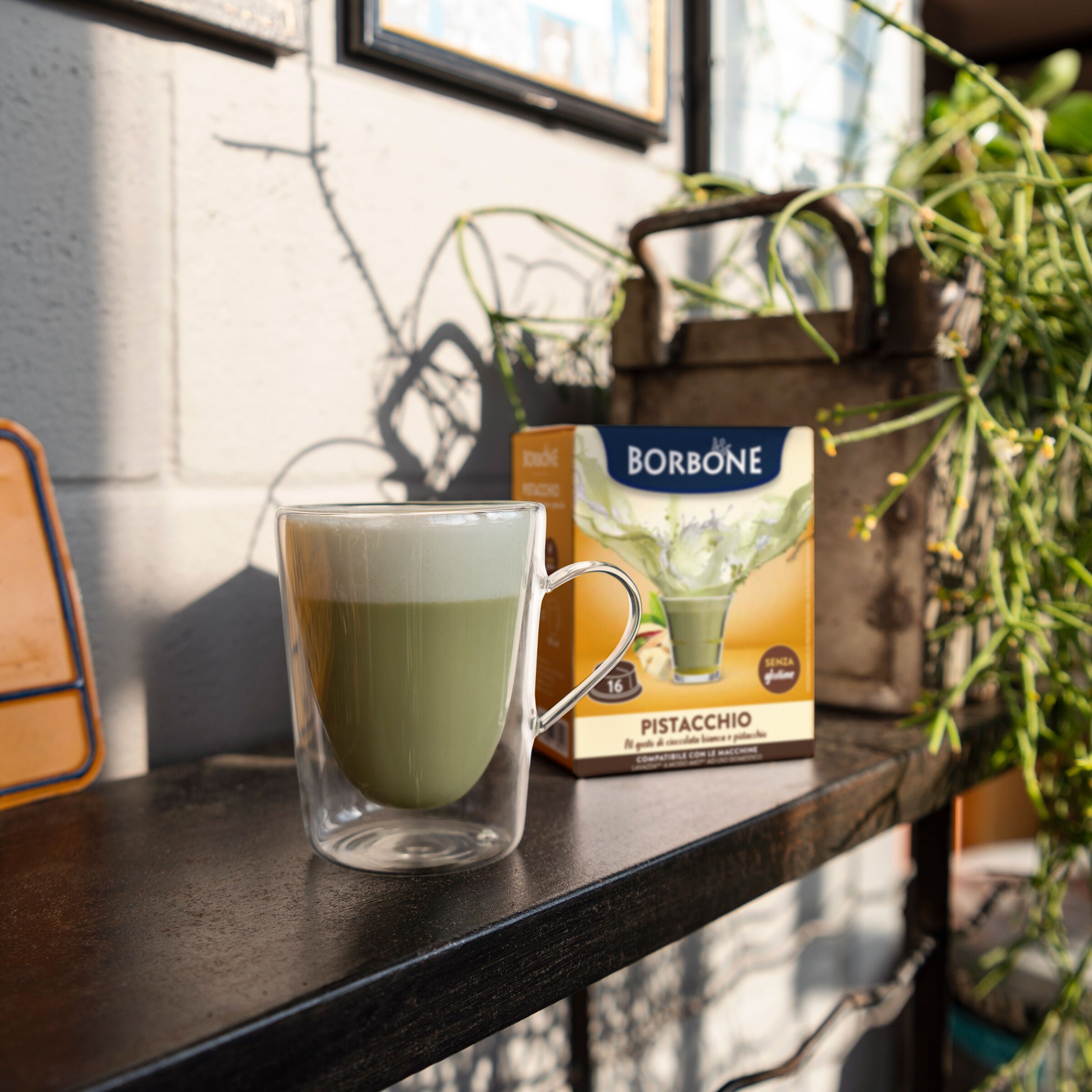 capsule Borbone COMPATIBILI con macchine a marchio Lavazza®* A Modo Mio®* - Bevanda solubile gusto cioccolata bianca e PISTACCHIO
